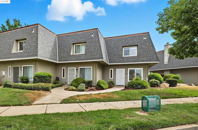 1664 NW Bear Creek, Merced, CA 92548