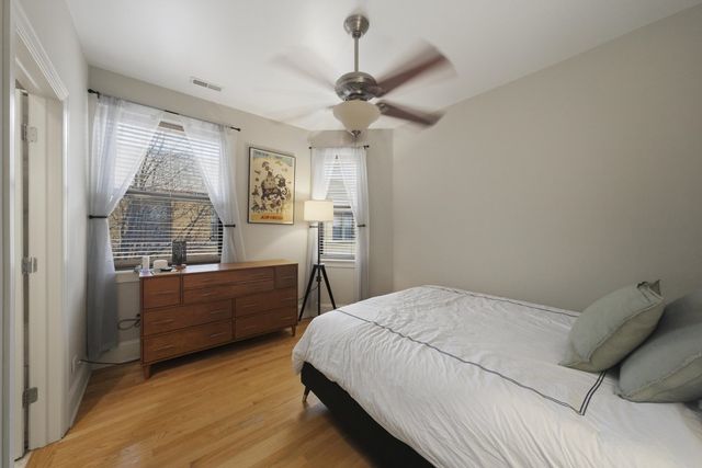 7633 N Greenview Avenue 3W, Chicago, IL 60626