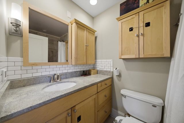 7633 N Greenview Avenue 3W, Chicago, IL 60626