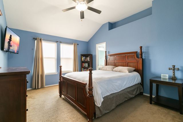 9828 Sparrow Hawk Lane, Fort Worth, TX 76108