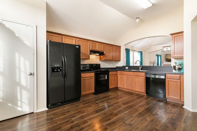 9828 Sparrow Hawk Lane, Fort Worth, TX 76108