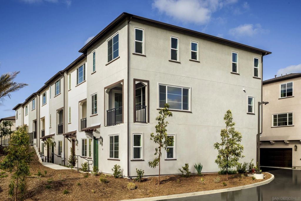 10202 Vista Lusardi unit 2 Lot 2, San Diego, CA 92129