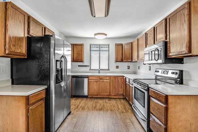 1137 Post St, Alameda, CA 94501