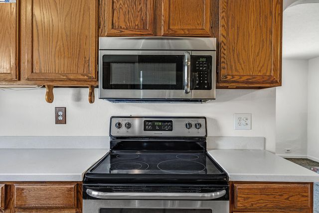 1137 Post St, Alameda, CA 94501