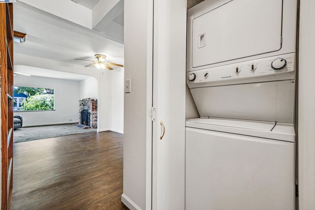 1137 Post St, Alameda, CA 94501