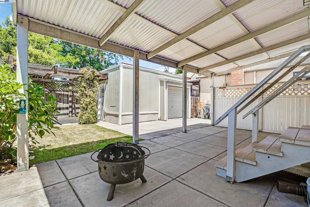 1137 Post St, Alameda, CA 94501