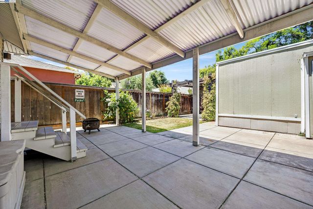 1137 Post St, Alameda, CA 94501