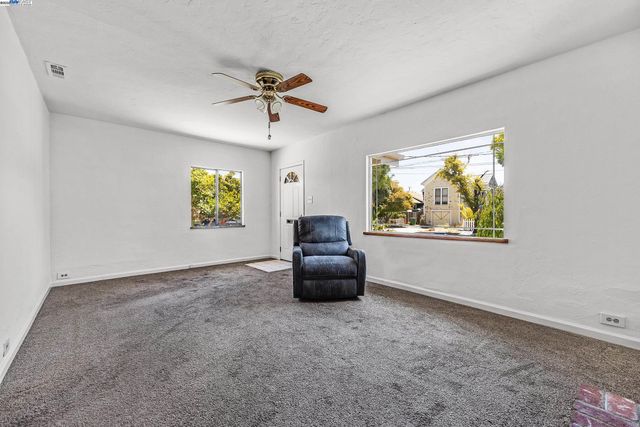 1137 Post St, Alameda, CA 94501
