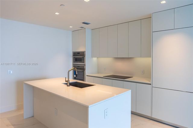 700 NE 24th st 3603, Miami, FL 33137