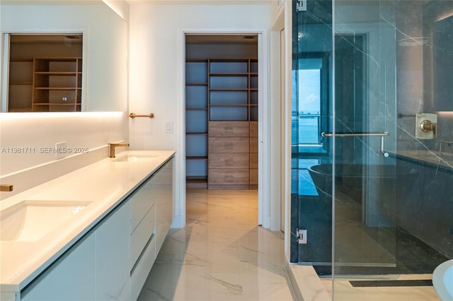 700 NE 24th st 3603, Miami, FL 33137