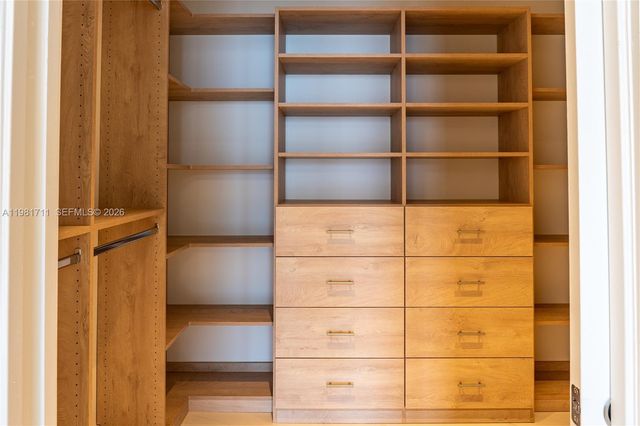 700 NE 24th st 3603, Miami, FL 33137