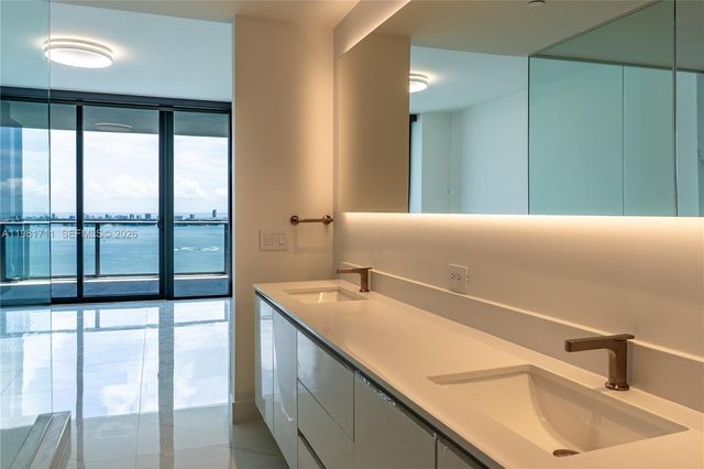 700 NE 24th st 3603, Miami, FL 33137