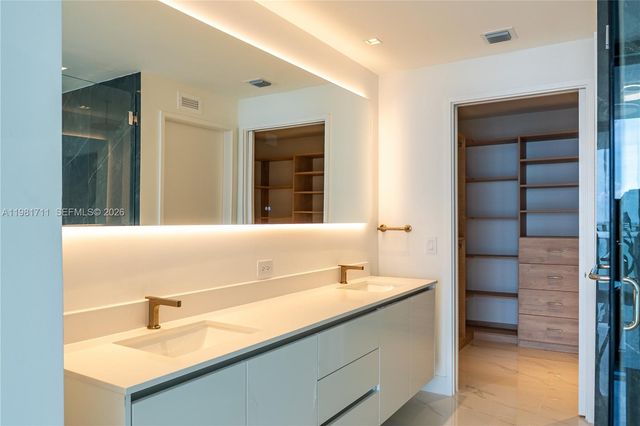 700 NE 24th st 3603, Miami, FL 33137