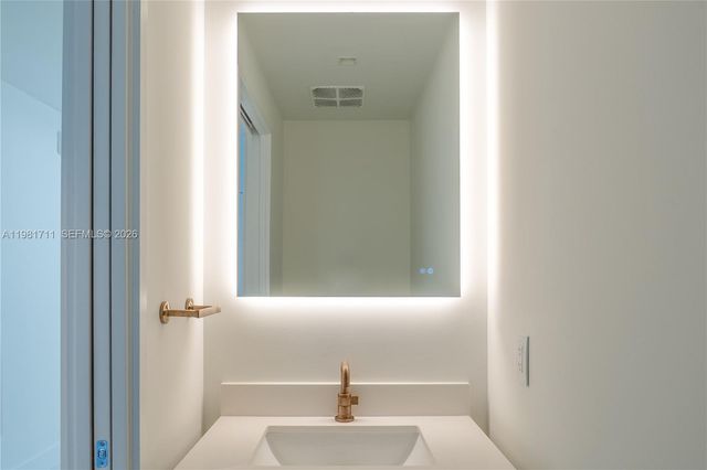 700 NE 24th st 3603, Miami, FL 33137