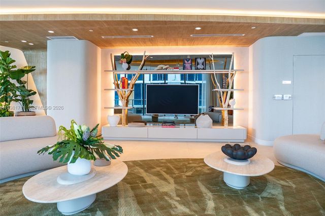 700 NE 24th st 3603, Miami, FL 33137