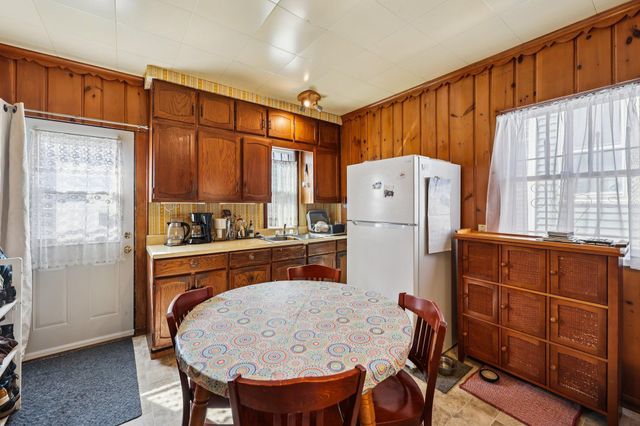 1136 Maryland Avenue E, Saint Paul, MN 55106