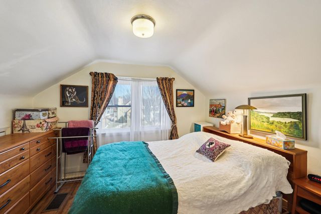 1136 Maryland Avenue E, Saint Paul, MN 55106