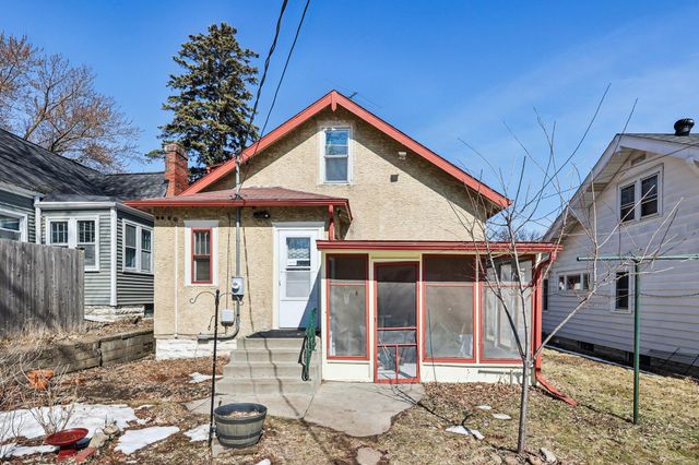 1136 Maryland Avenue E, Saint Paul, MN 55106