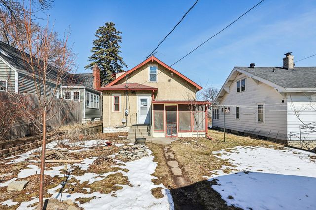 1136 Maryland Avenue E, Saint Paul, MN 55106