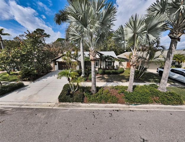 12038 STONE CROSSING CIRCLE, Tampa, FL 33635