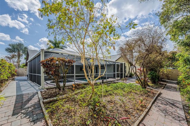 12038 STONE CROSSING CIRCLE, Tampa, FL 33635