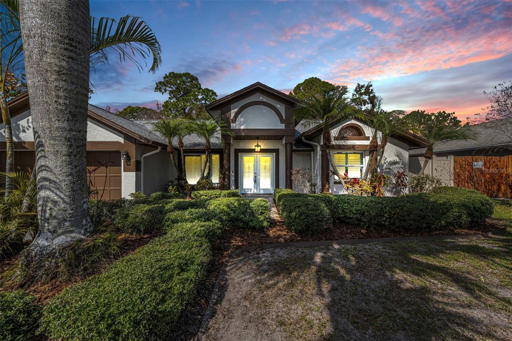 Image 7 of property listing at 12038 STONE CROSSING CIRCLE, Tampa, FL 33635