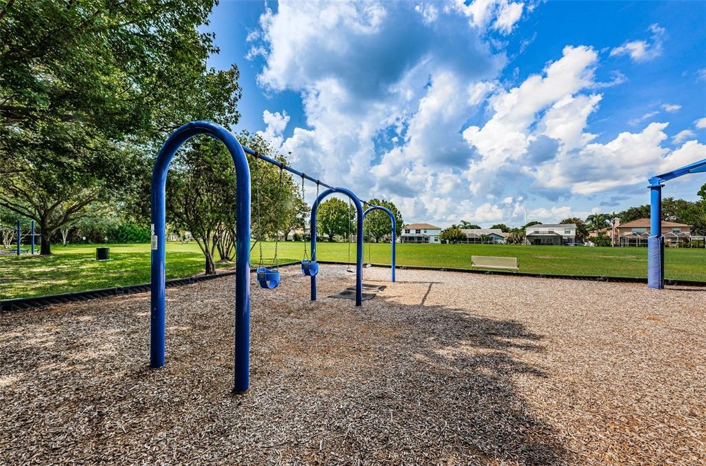 Image 72 of property listing at 12038 STONE CROSSING CIRCLE, Tampa, FL 33635