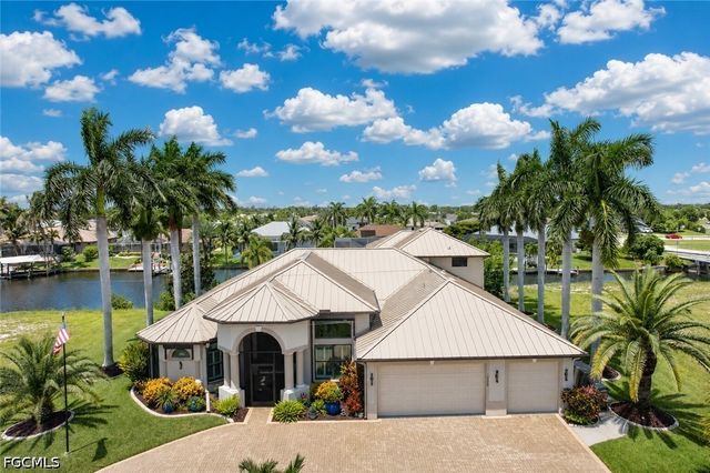 2608 Archer PKWY W, Cape Coral, FL 33904