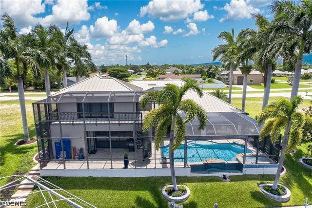 2608 Archer PKWY W, Cape Coral, FL 33904