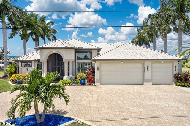 2608 Archer PKWY W, Cape Coral, FL 33904