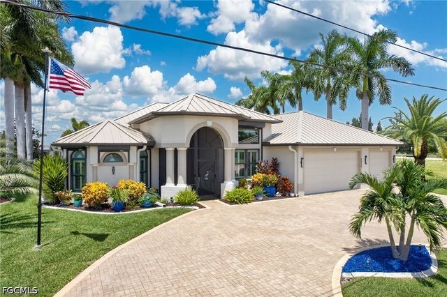 2608 Archer PKWY W, Cape Coral, FL 33904
