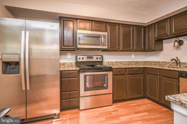 27 CROSS COUNTRY CT, Gaithersburg, MD 20879