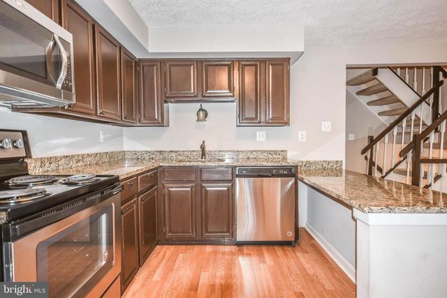 27 CROSS COUNTRY CT, Gaithersburg, MD 20879