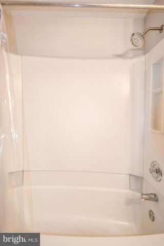 27 CROSS COUNTRY CT, Gaithersburg, MD 20879