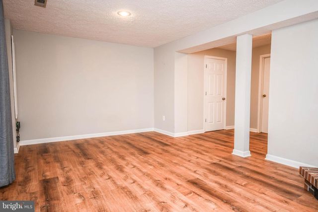 27 CROSS COUNTRY CT, Gaithersburg, MD 20879