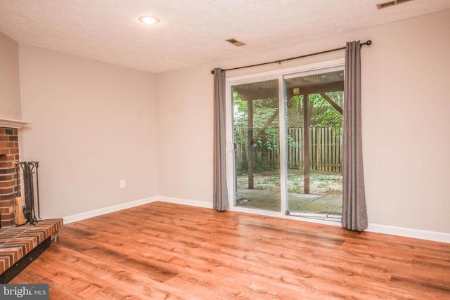 27 CROSS COUNTRY CT, Gaithersburg, MD 20879