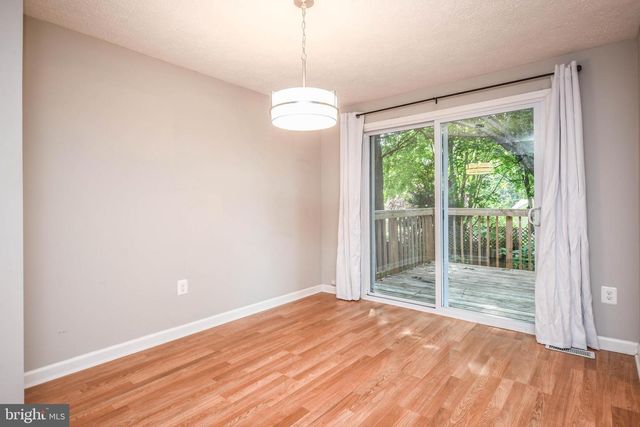 27 CROSS COUNTRY CT, Gaithersburg, MD 20879