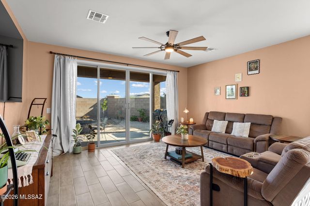 10563 W Walker Brown Drive W, Marana, AZ 85653
