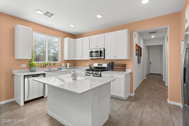 10563 W Walker Brown Drive W, Marana, AZ 85653