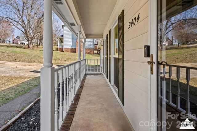 2404 Wildburne Court 27, Charlotte, NC 28262