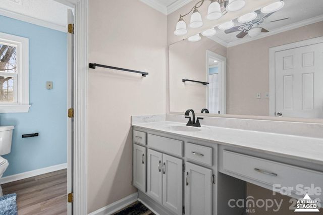 2404 Wildburne Court 27, Charlotte, NC 28262