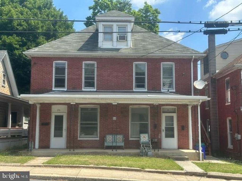 23 & 25 N QUEEN STREET, Shippensburg, PA 17257