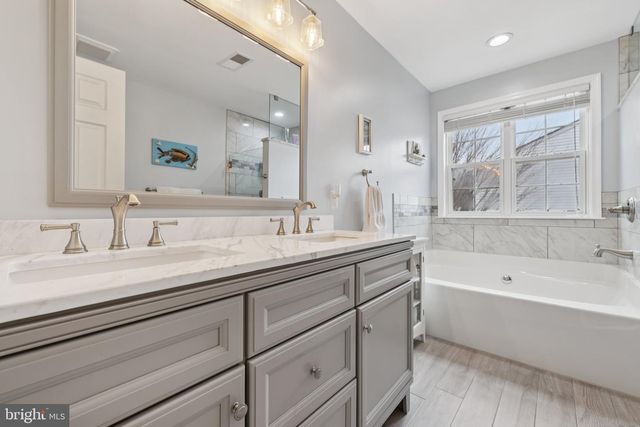 14 BOWIE MILL AVE, Taneytown, MD 21787