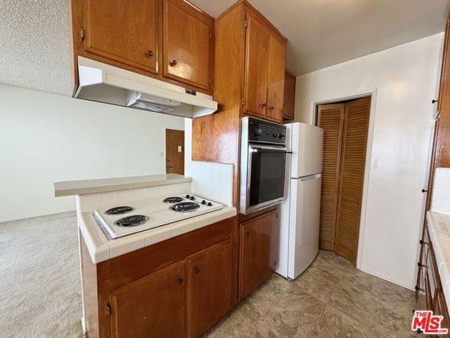 1261 Granville Avenue 6, Los Angeles, CA 90025