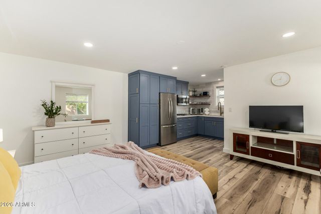 1115 W SAN MIGUEL Avenue, Phoenix, AZ 85013