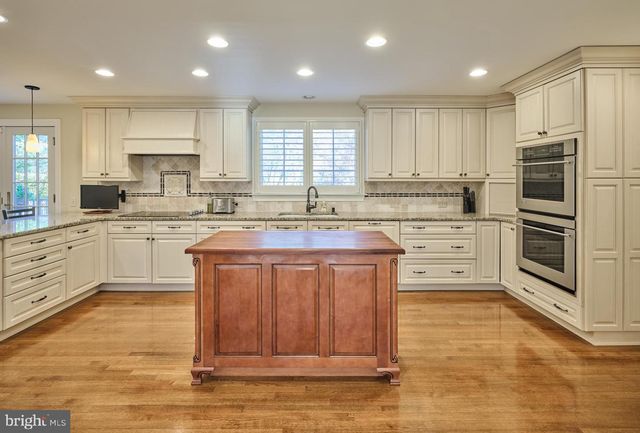 92 HOMESTEAD DR, Doylestown, PA 18901