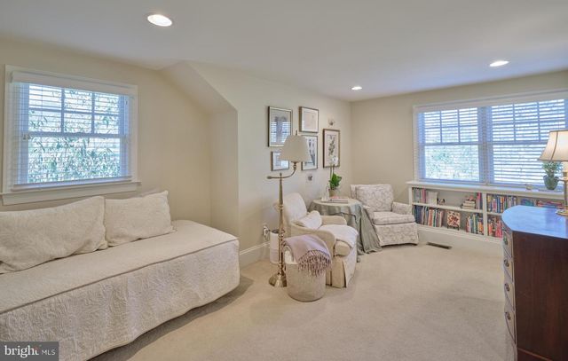 92 HOMESTEAD DR, Doylestown, PA 18901