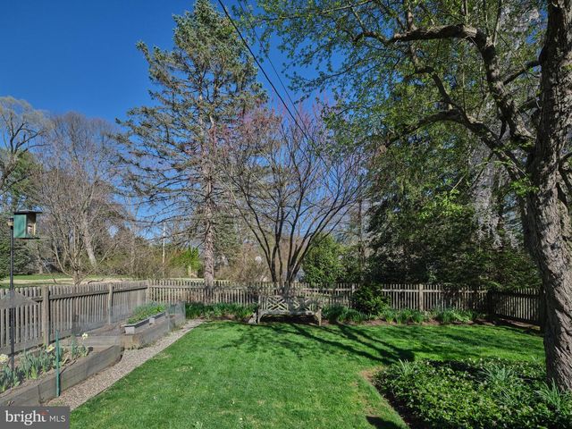 92 HOMESTEAD DR, Doylestown, PA 18901