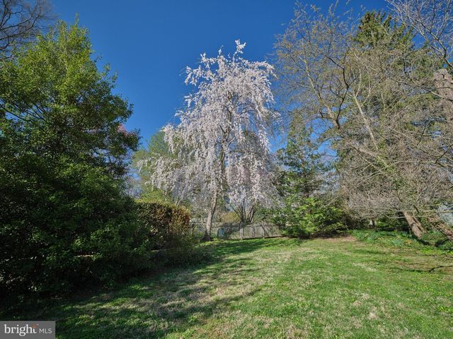 92 HOMESTEAD DR, Doylestown, PA 18901