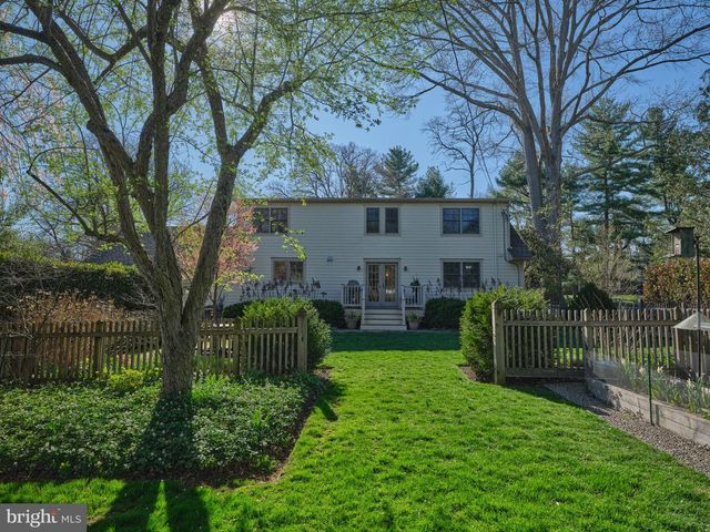 92 HOMESTEAD DR, Doylestown, PA 18901